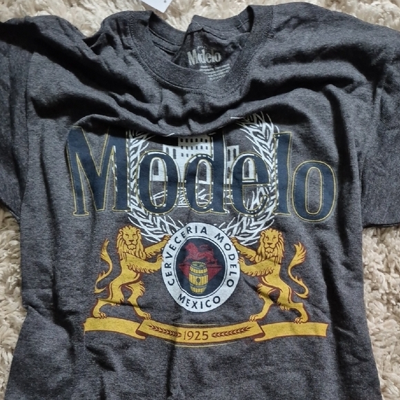 Modelo Tee - Picture 3 of 4